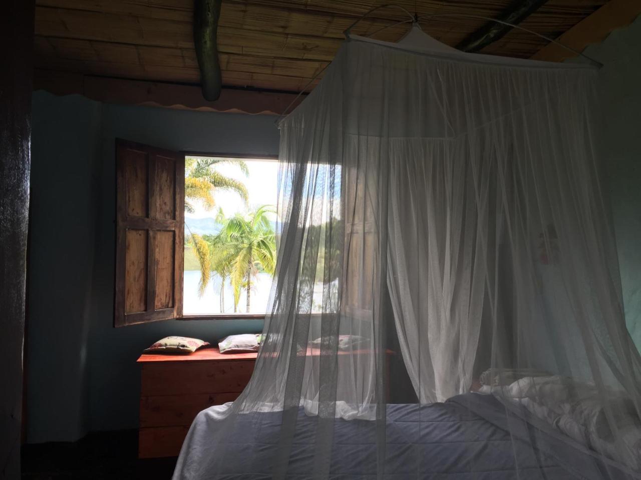 Casa Finca Tipica The Lake Hotel Guatapé 외부 사진